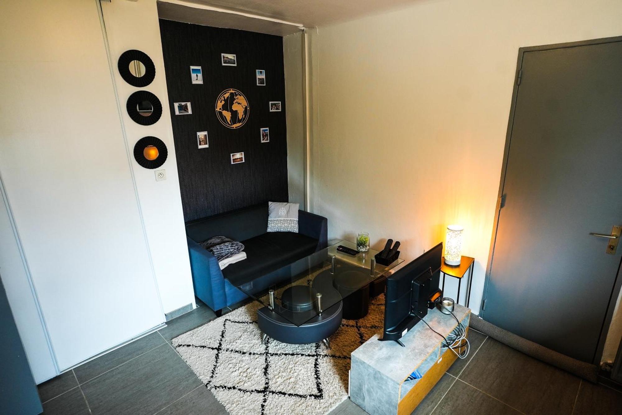 Appartement Temis Et Centre Ville Avec Parking-Wifi 브장송 외부 사진